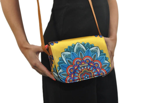 Bolso bandolera pequeño de mujer Julie Mandala Amarilla | CHULA Tulum