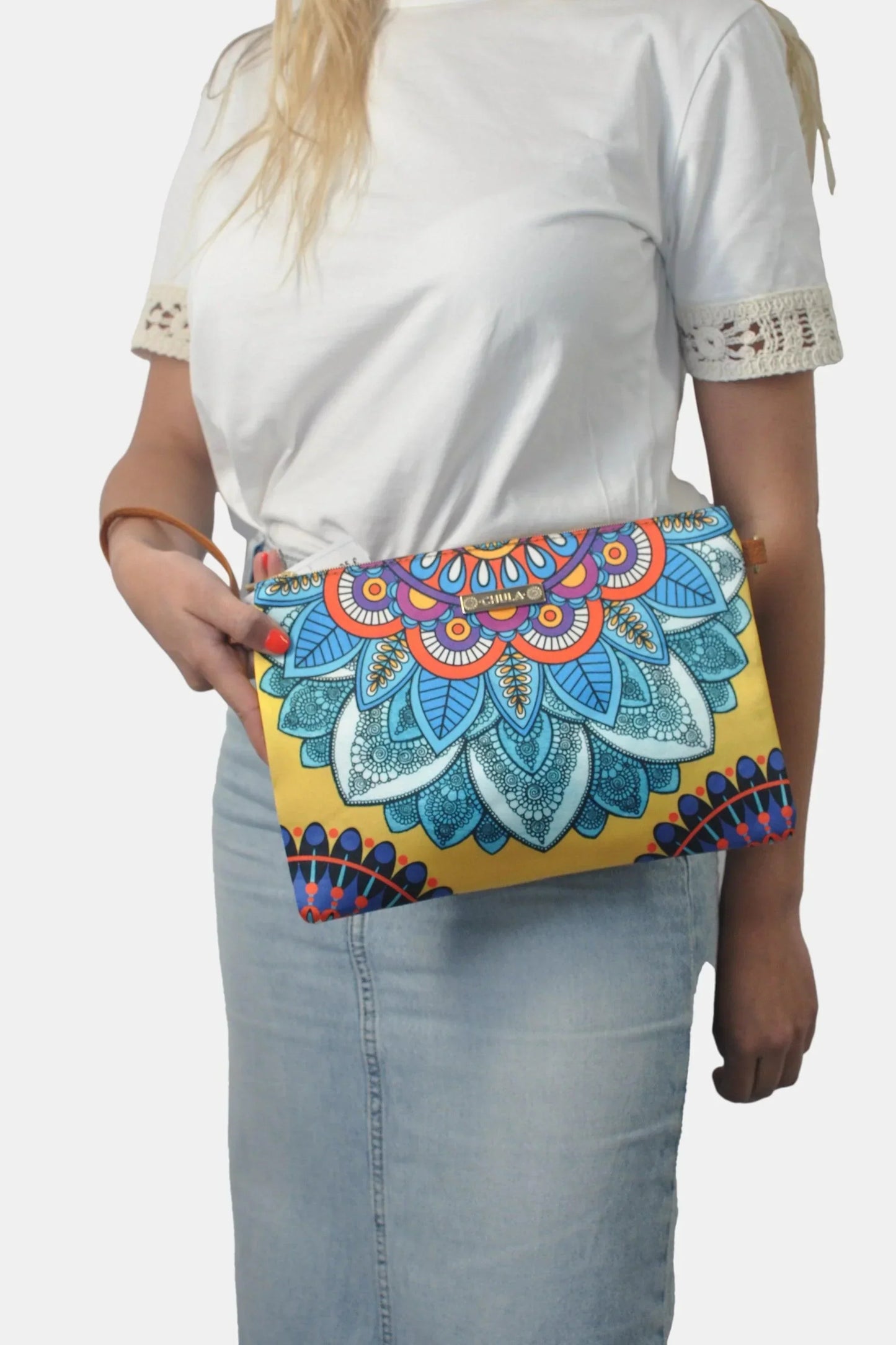 Bolso de Mano y Bandolera Pequeño Clutch Mándala Amarilla | CHULA Tulum