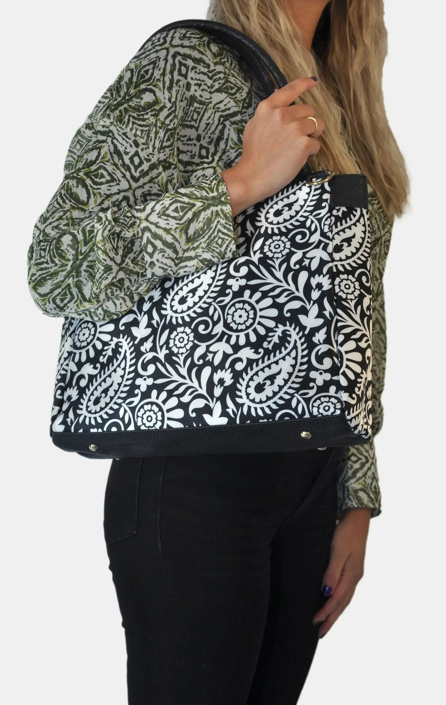 Bolso de hombro y bandolera grande de mujer Angie Garigol Negro | CHULA Tulum