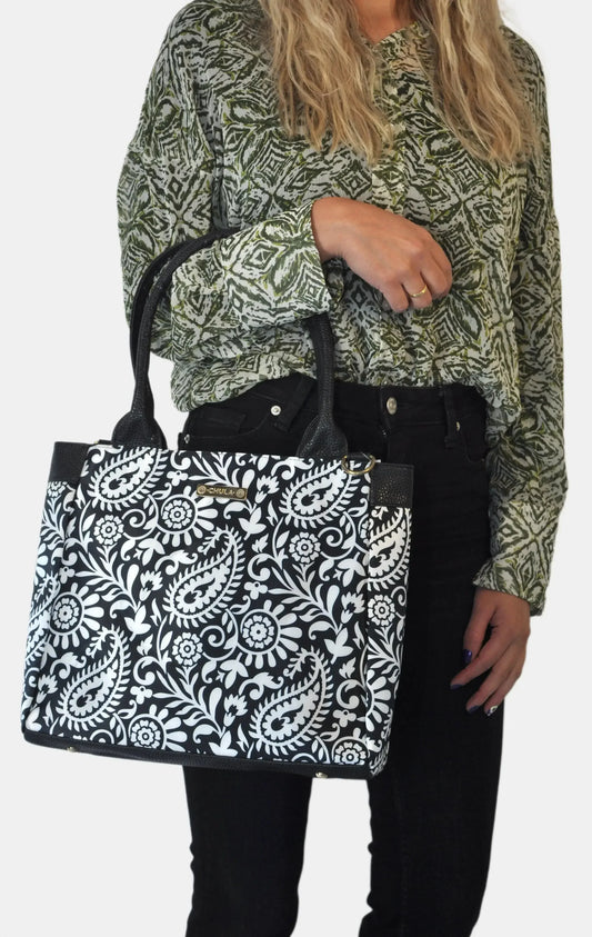 Bolso de hombro y bandolera grande de mujer Angie Garigol Negro | CHULA Tulum