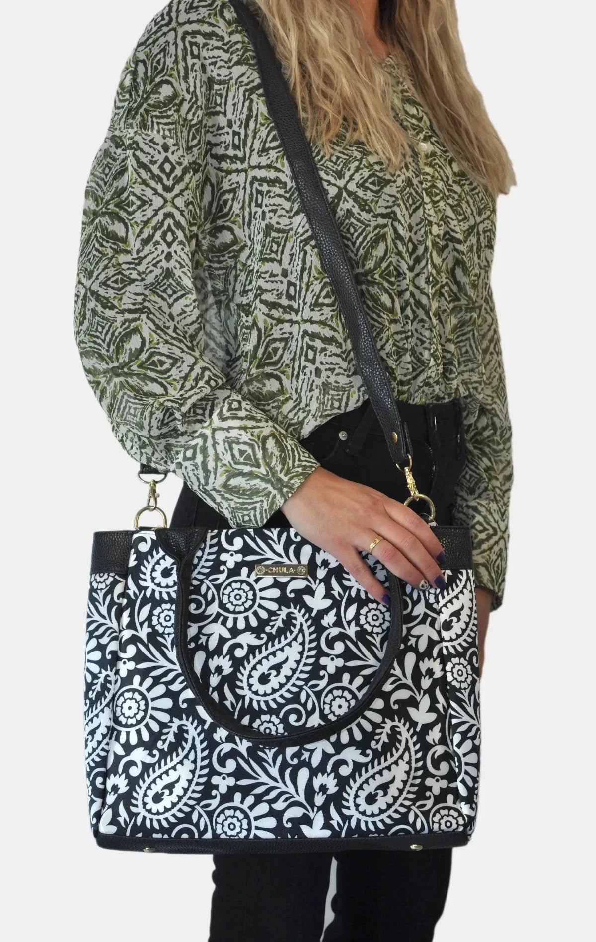 Bolso de hombro y bandolera grande de mujer Angie Garigol Negro | CHULA Tulum