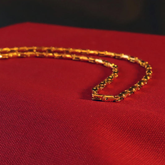 Collar Zerion Oro · Collar eslabones enchapado en oro 18k