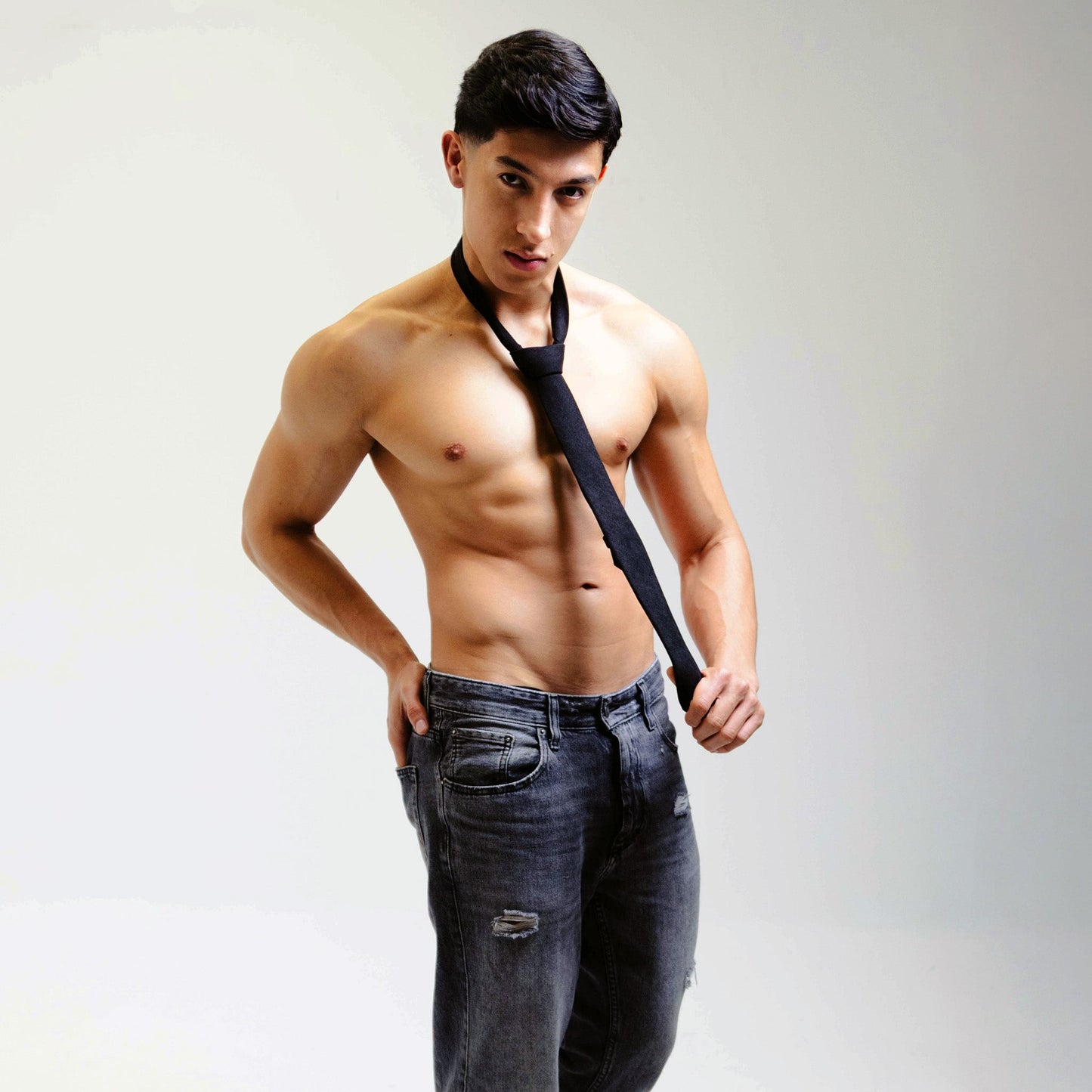 Dala · corbata negra suave