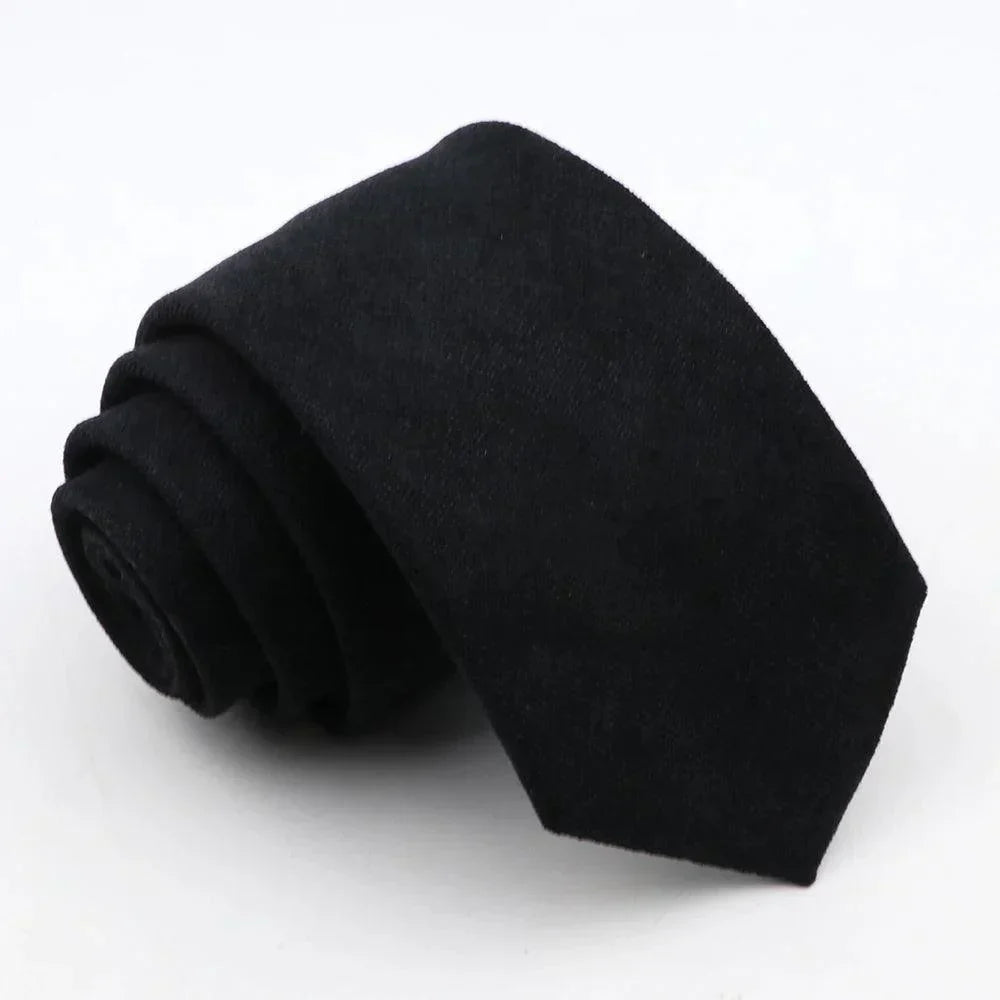 Dala · corbata negra suave