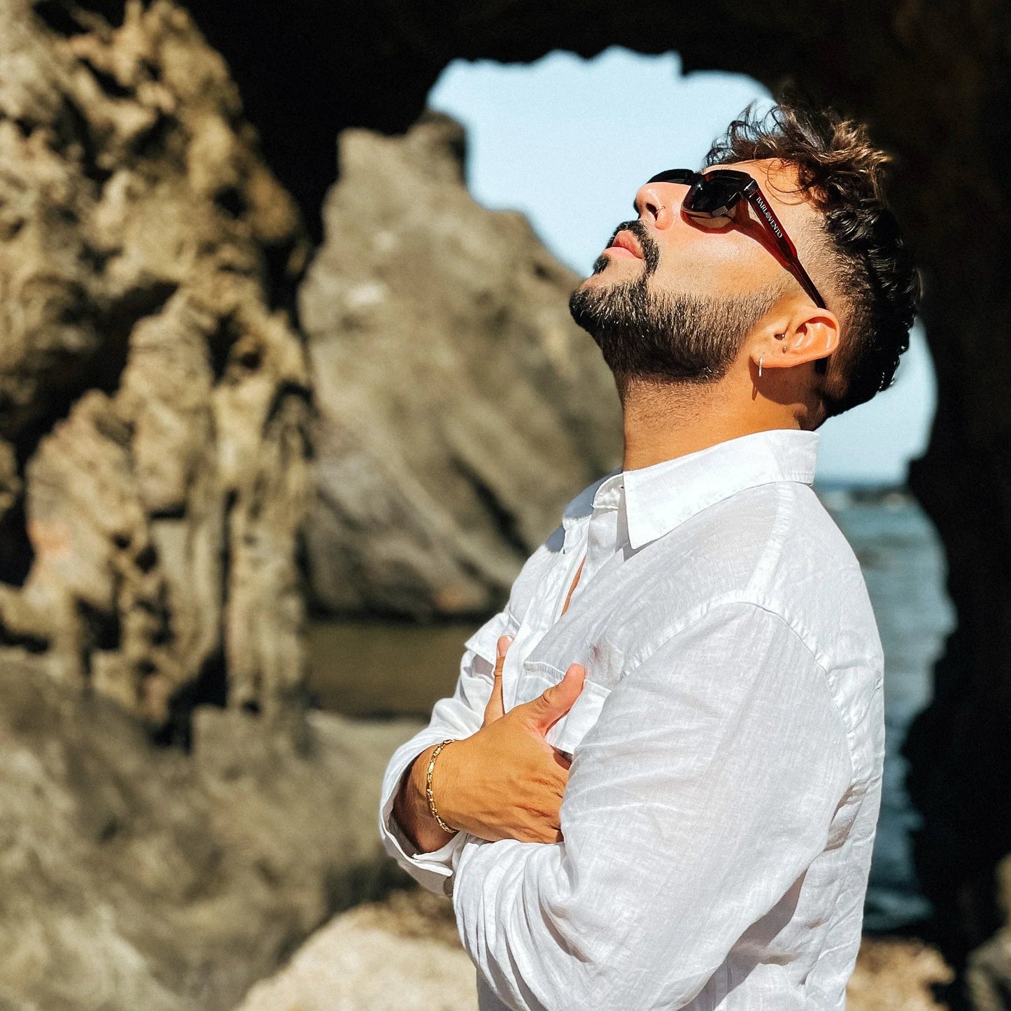 Famara · gafas de sol rojo sangre y lentes verdes UV400