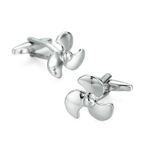 Gemelos con hélice de barco en color plata, perfectos para amantes de los barcos y marineros.
