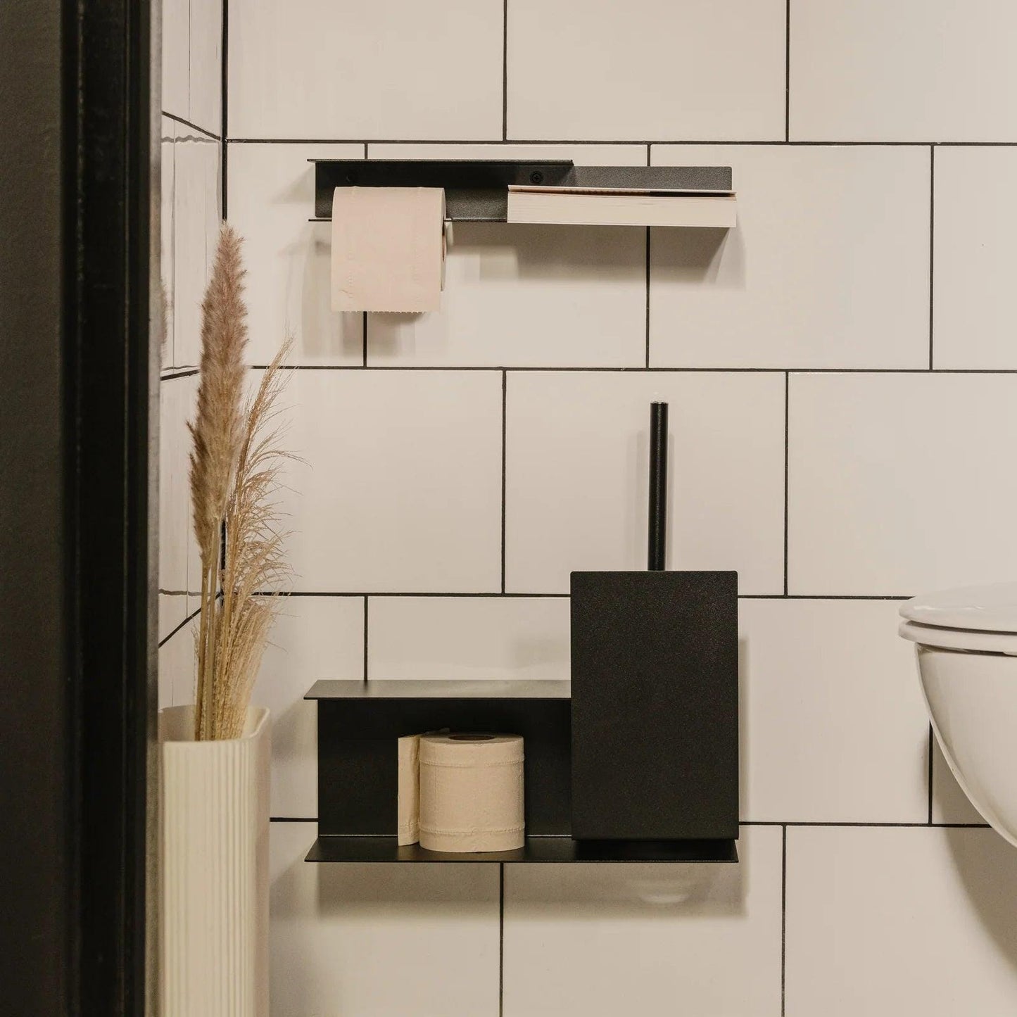 Escobillero de pared en acero inoxidable negro beige o blanco