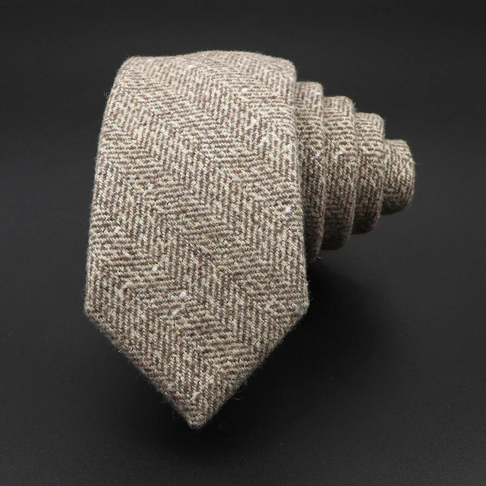 corbata de lana beige Laponia con hilo dorado