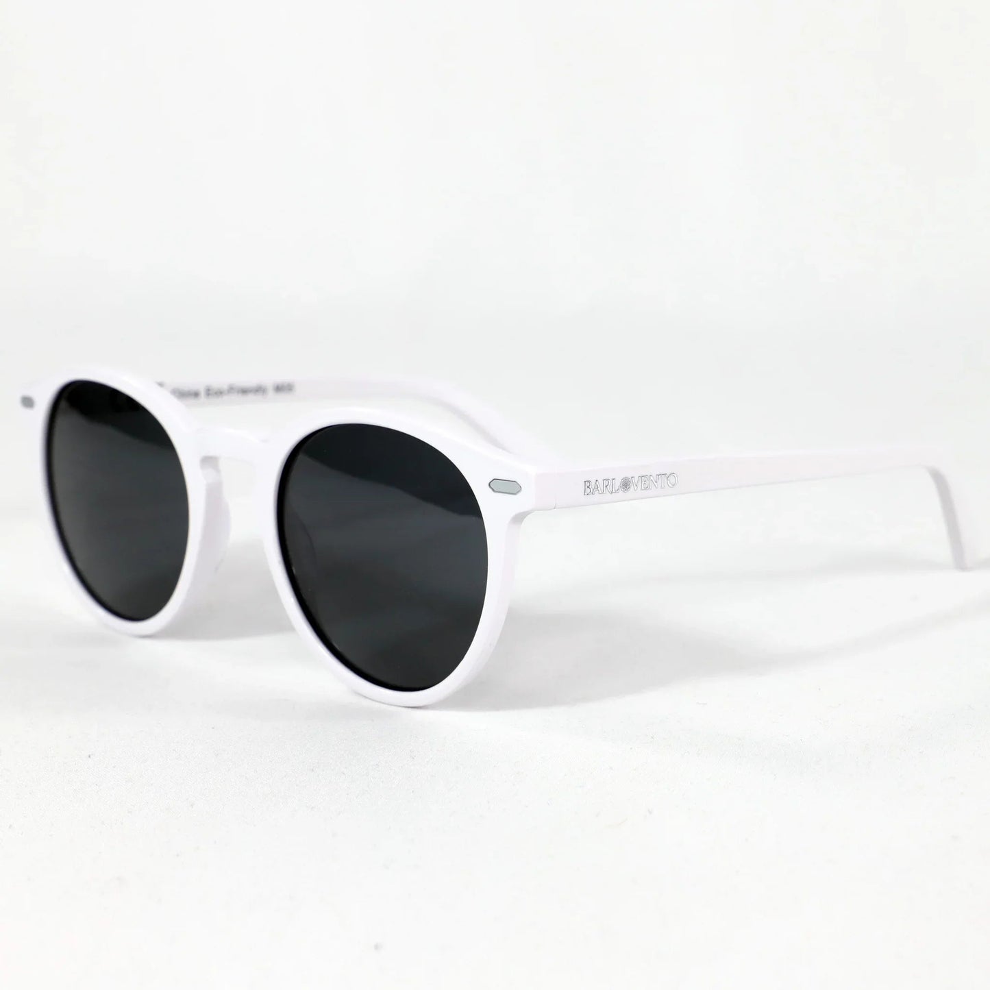 Macarella · gafas de sol redondas blancas con lentes grises