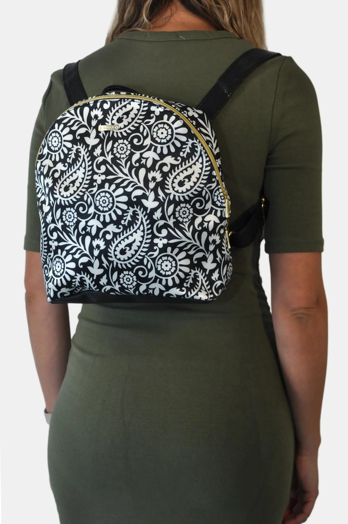 Mochila pequeña de Mujer y Bolso de hombro Mini BackPack Garigol negro | CHULA Tulum