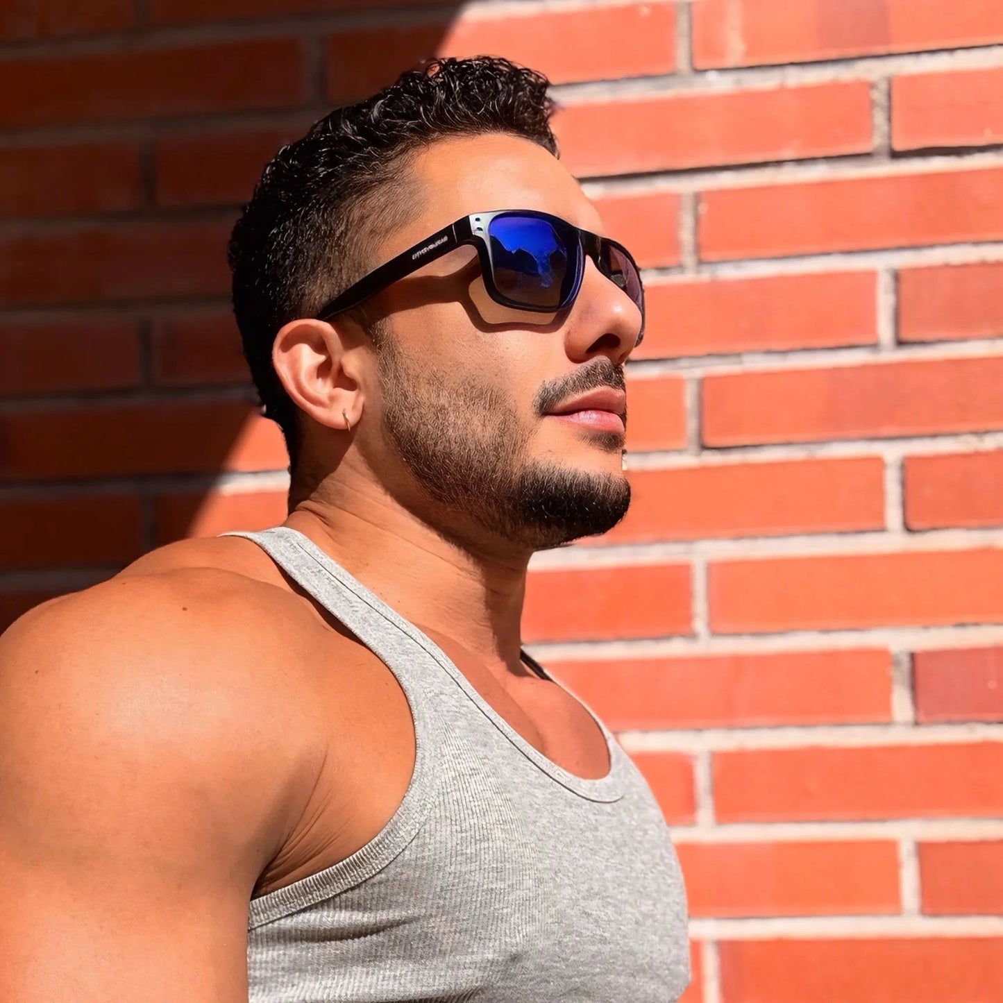 Montijo · gafas de sol negras con lentes azules reflectantes