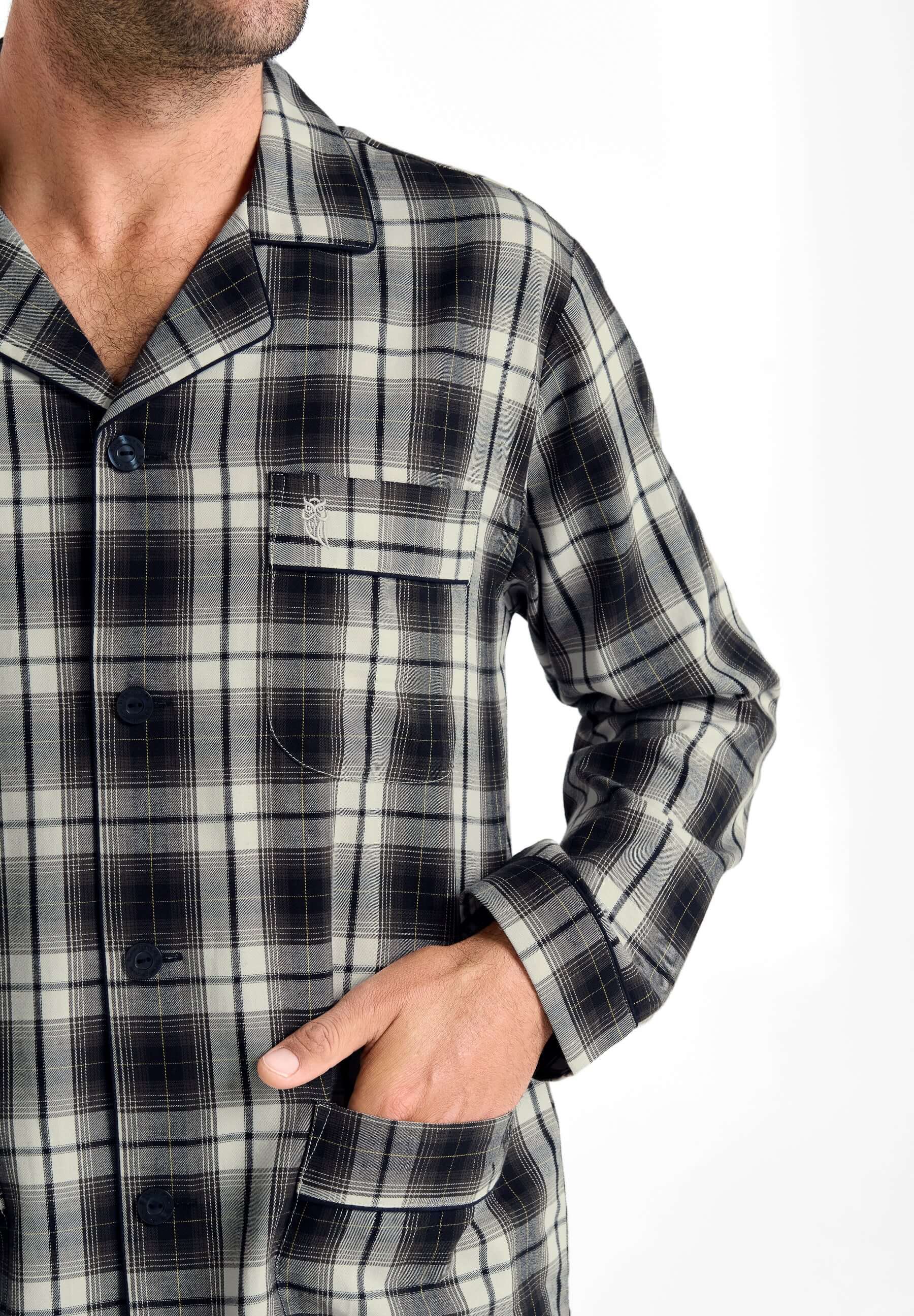 Pijama Hombre Invierno, chaqueta de franela a cuadros gris con solapa y bolsillo, comodidad y estilo para el invierno.