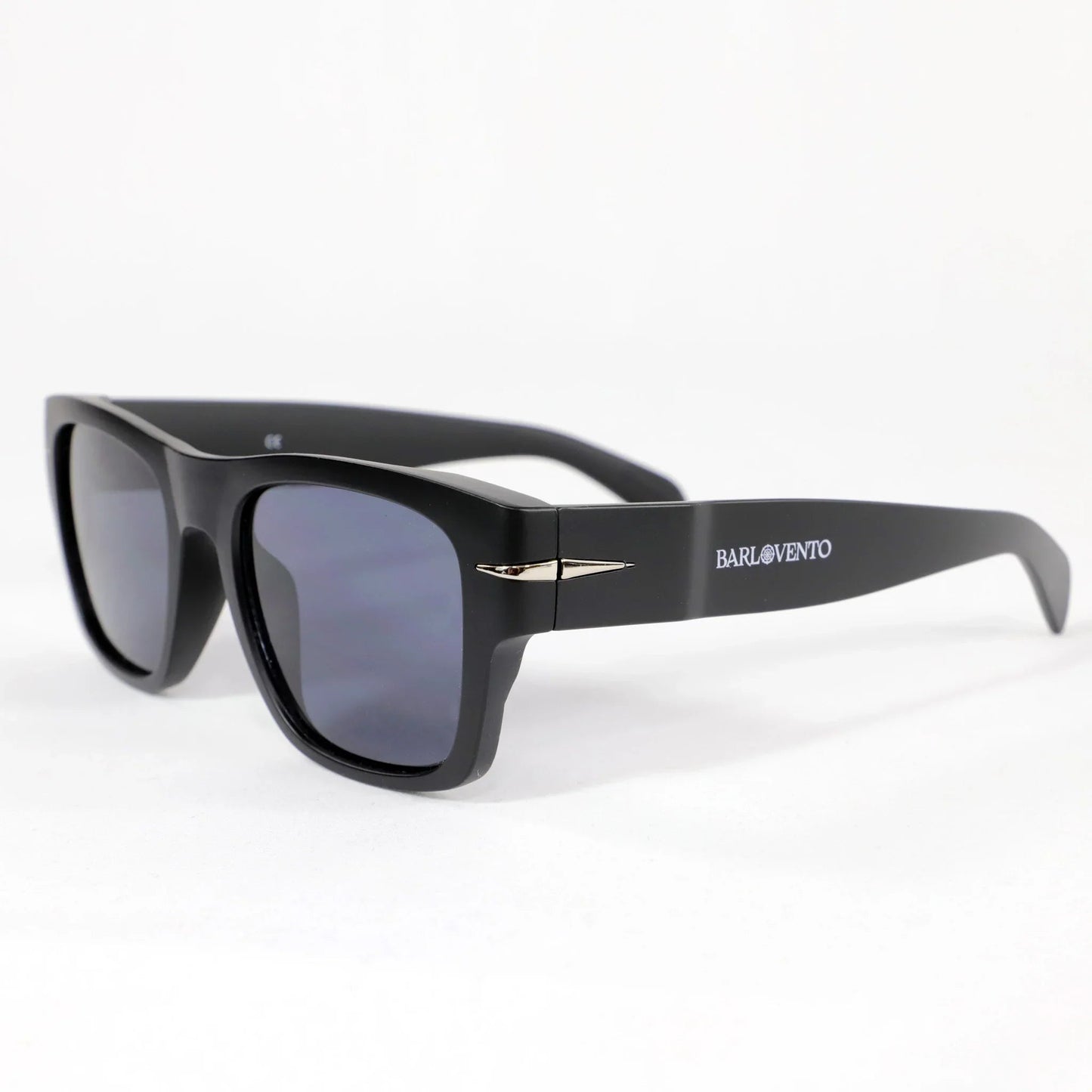 Ondarreta · gafas de sol cuadradas negras con protección UV400 y ribete metálico