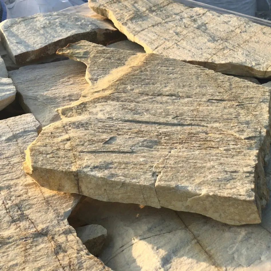 Camino de jardín con Planchoncillo Amarillo de cuarcita