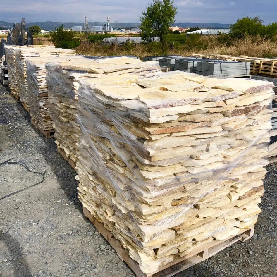 Sendero de jardín con Planchoncillo Amarillo antideslizante