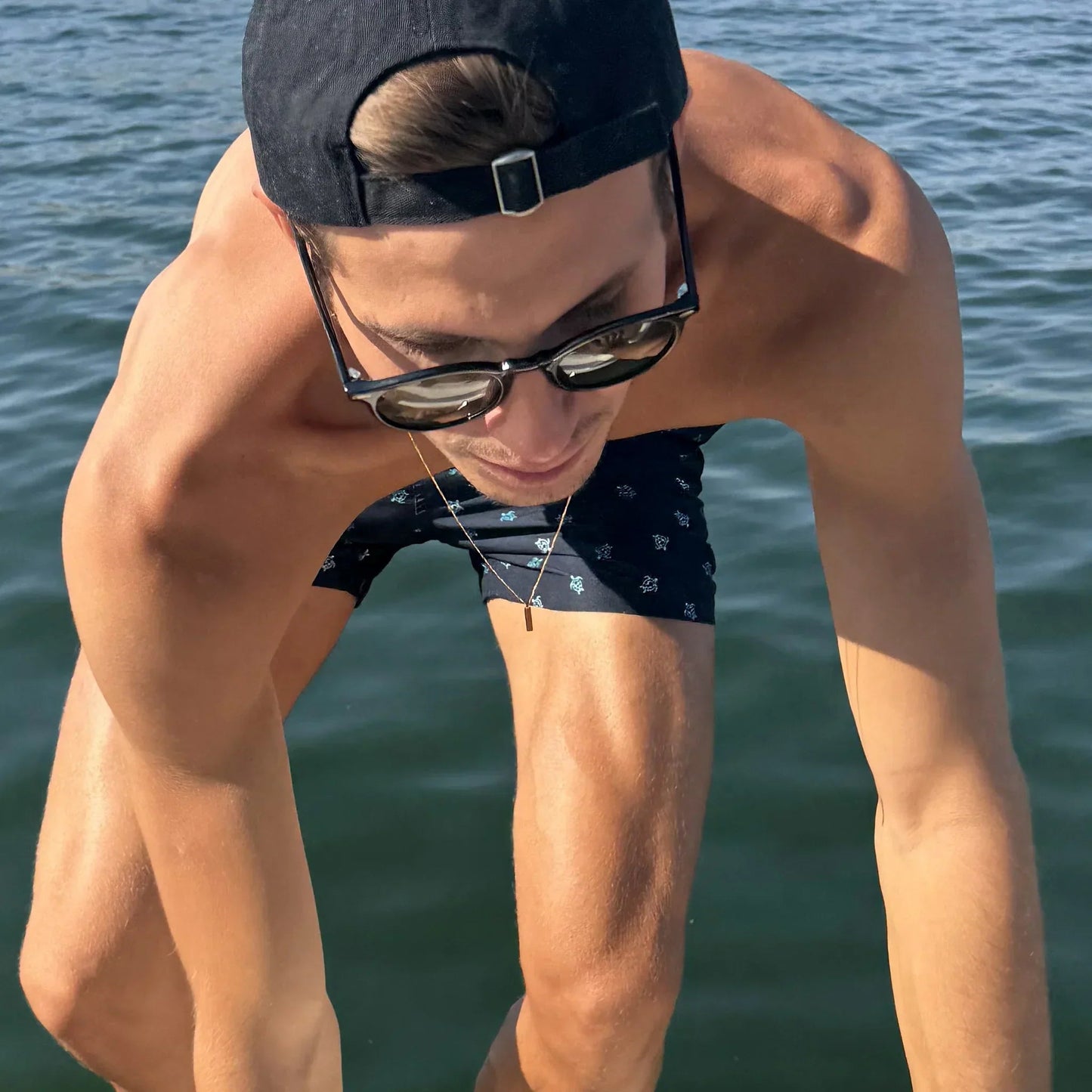 Peñarronda · gafas de sol negras con lentes polarizadas verdes