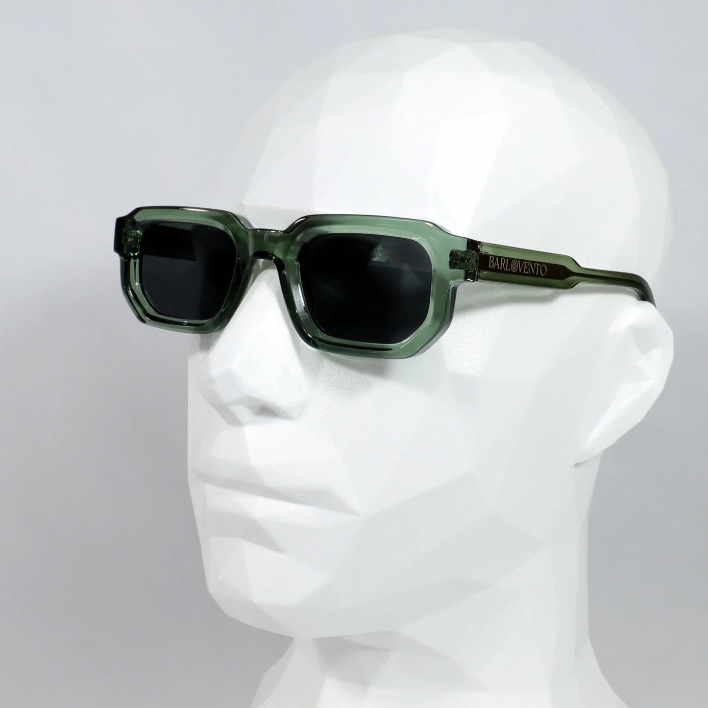 Portet · gafas de sol verdes llamativas con lentes negras UV400