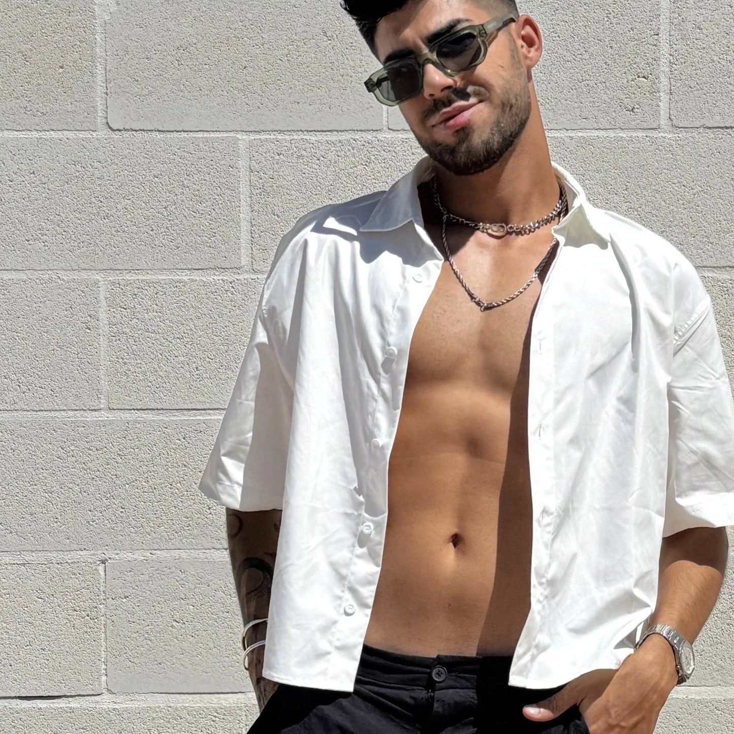 Portet · gafas de sol verdes llamativas con lentes negras UV400