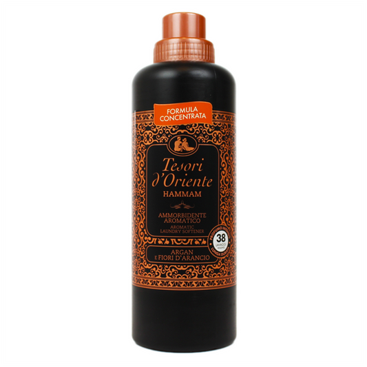 Botella negra de suavizante concentrado de 760 ml con detalles ornamentales en naranja y tapón color cobre.