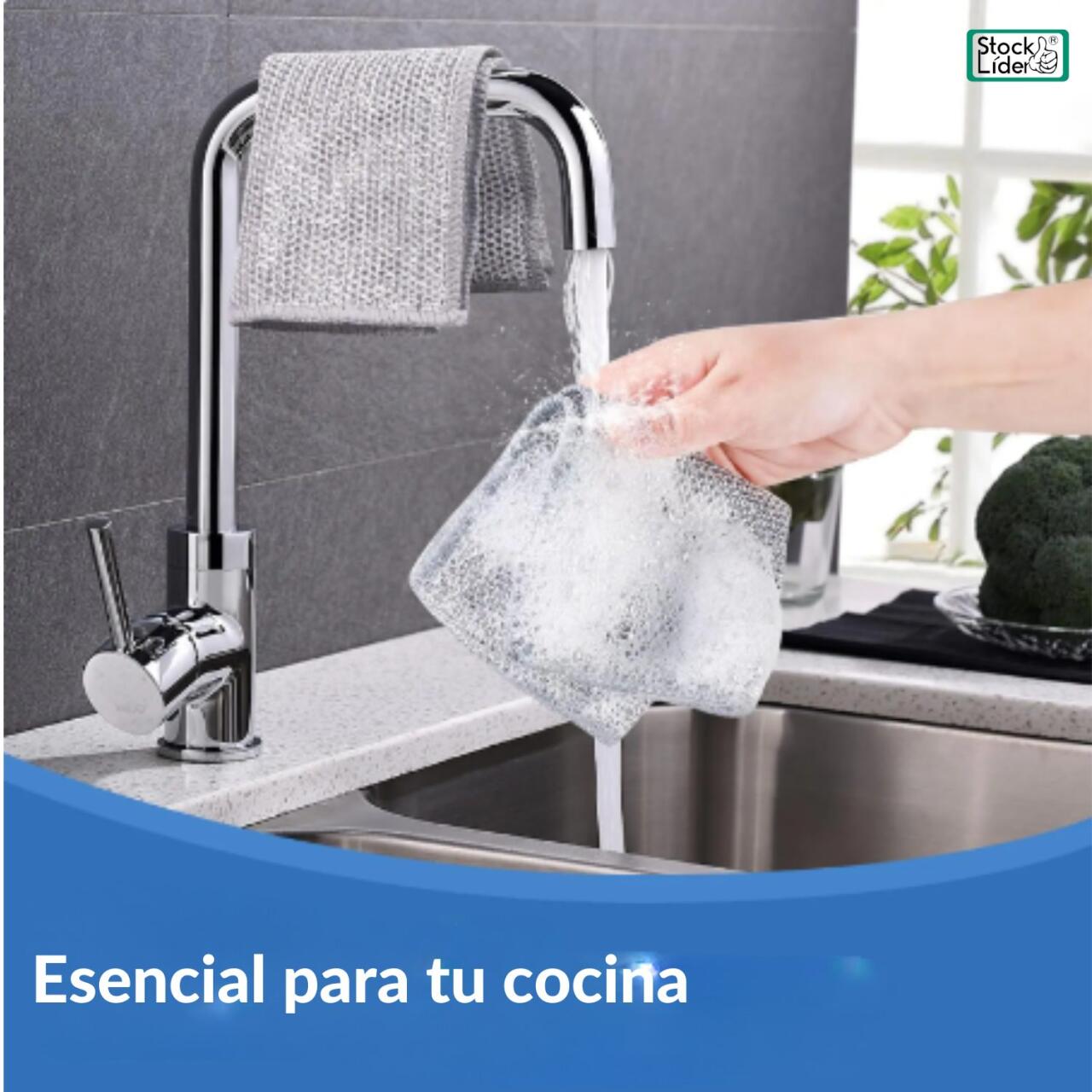 Paño de Alambre multiusos en uso para limpieza eficiente y segura en la cocina.