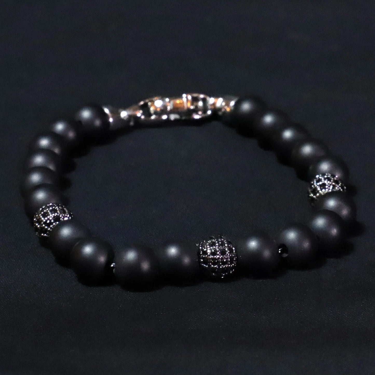 Pulsera Andro  · Pulsera de acero inoxidable y cobre con cuentas