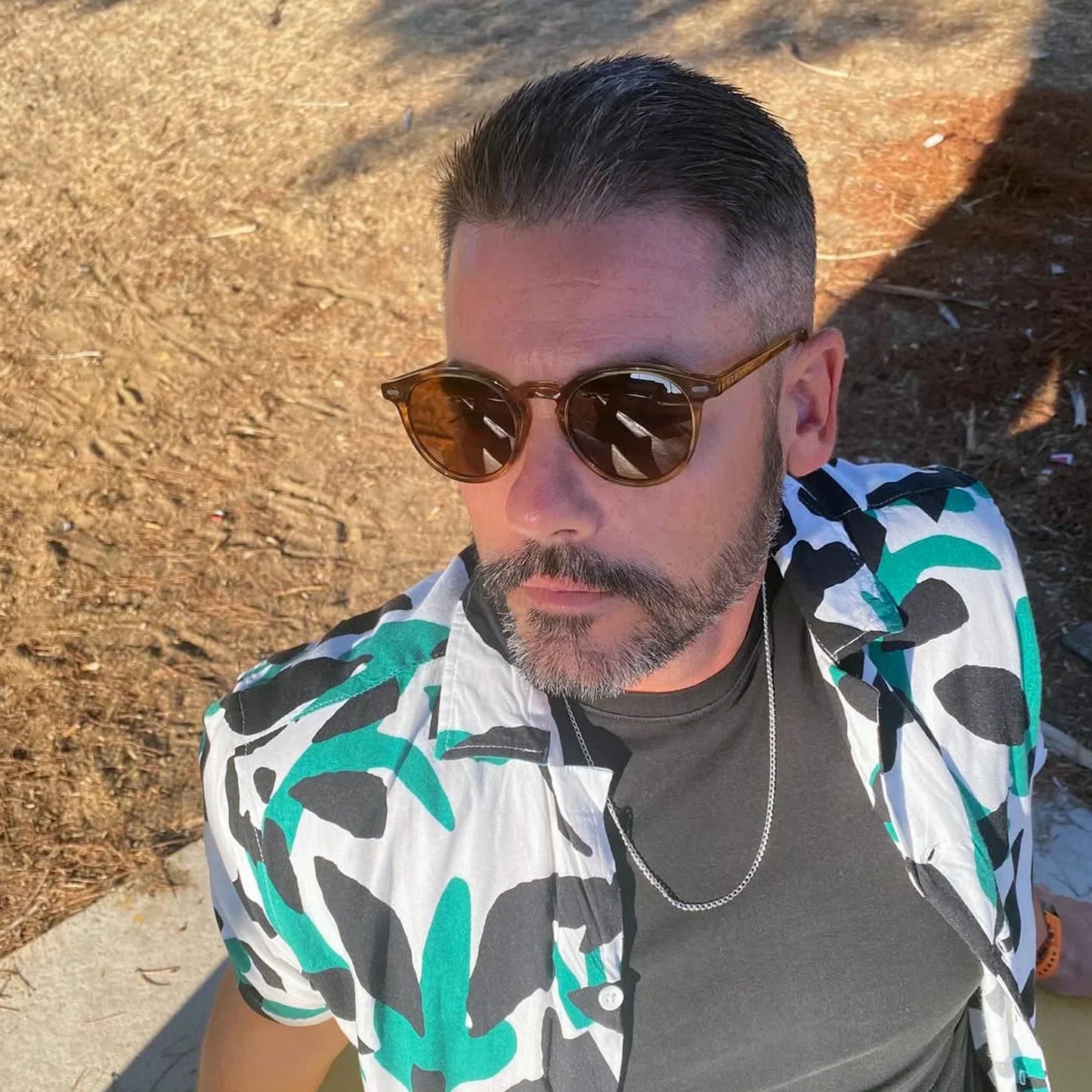 Torimbia · gafas de sol redondas de color naranja cristal con lentes marrones