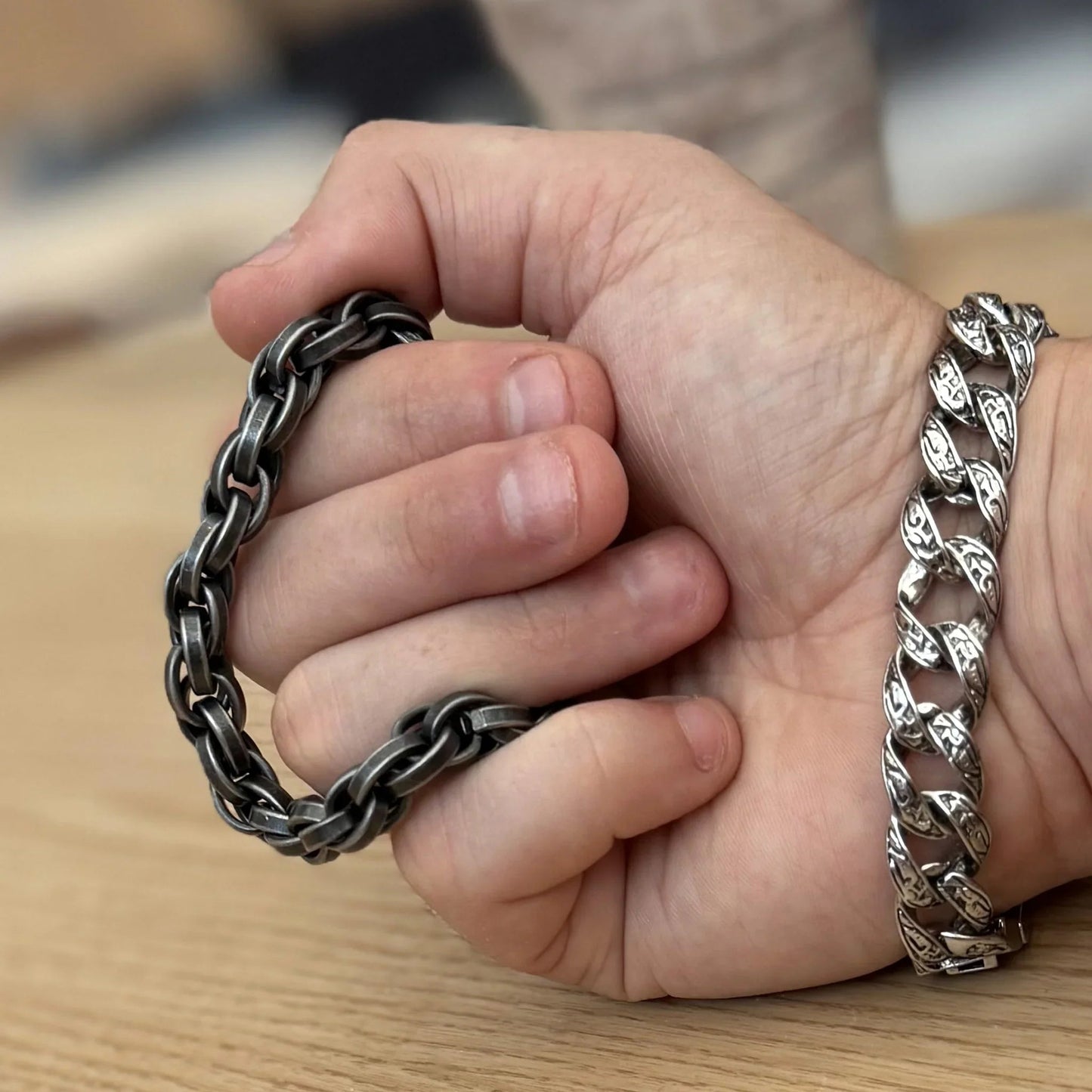 Pulsera Aludra · Pulsera de cadena hervida negra