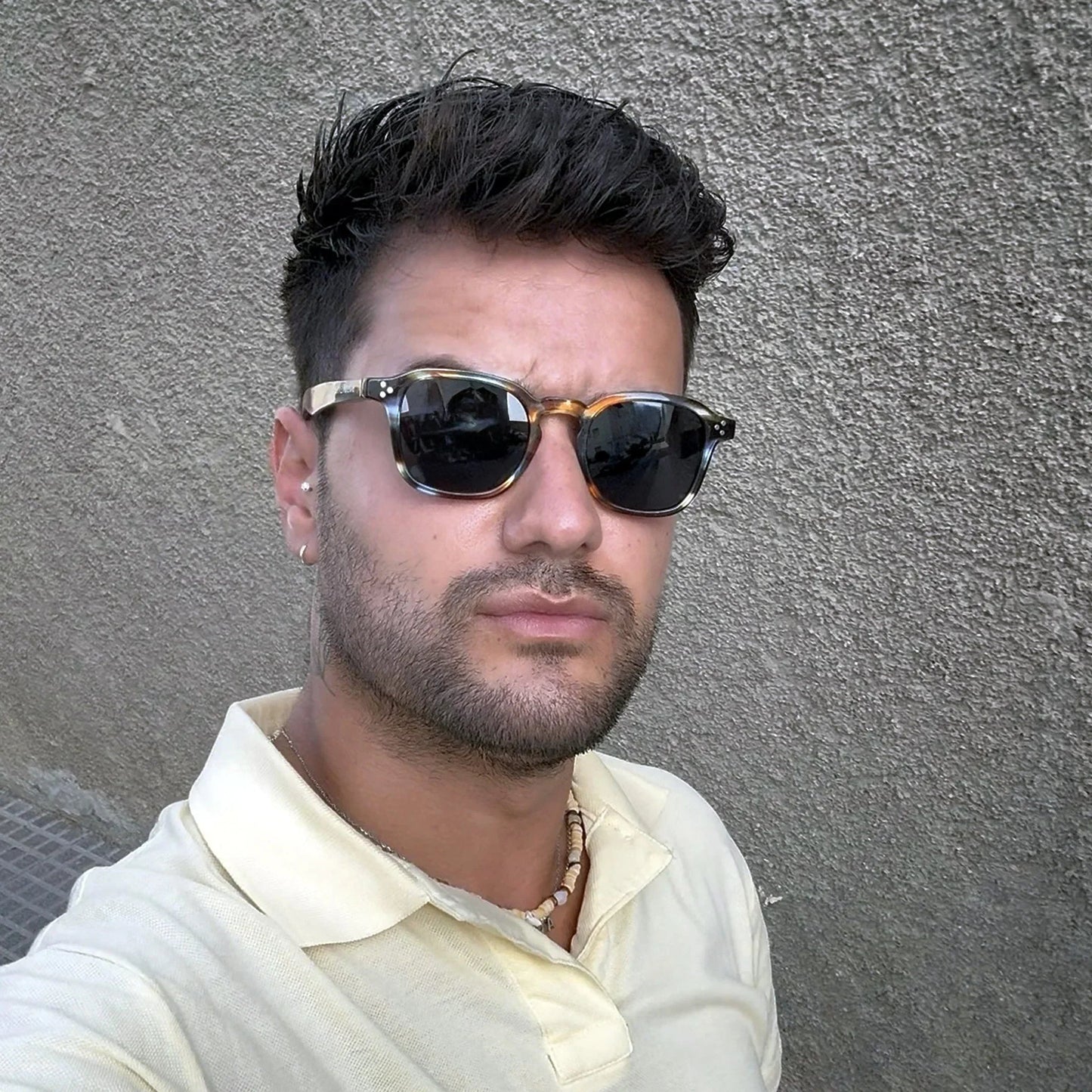 Savinosa · gafas de sol redondas marrones y cristalinas