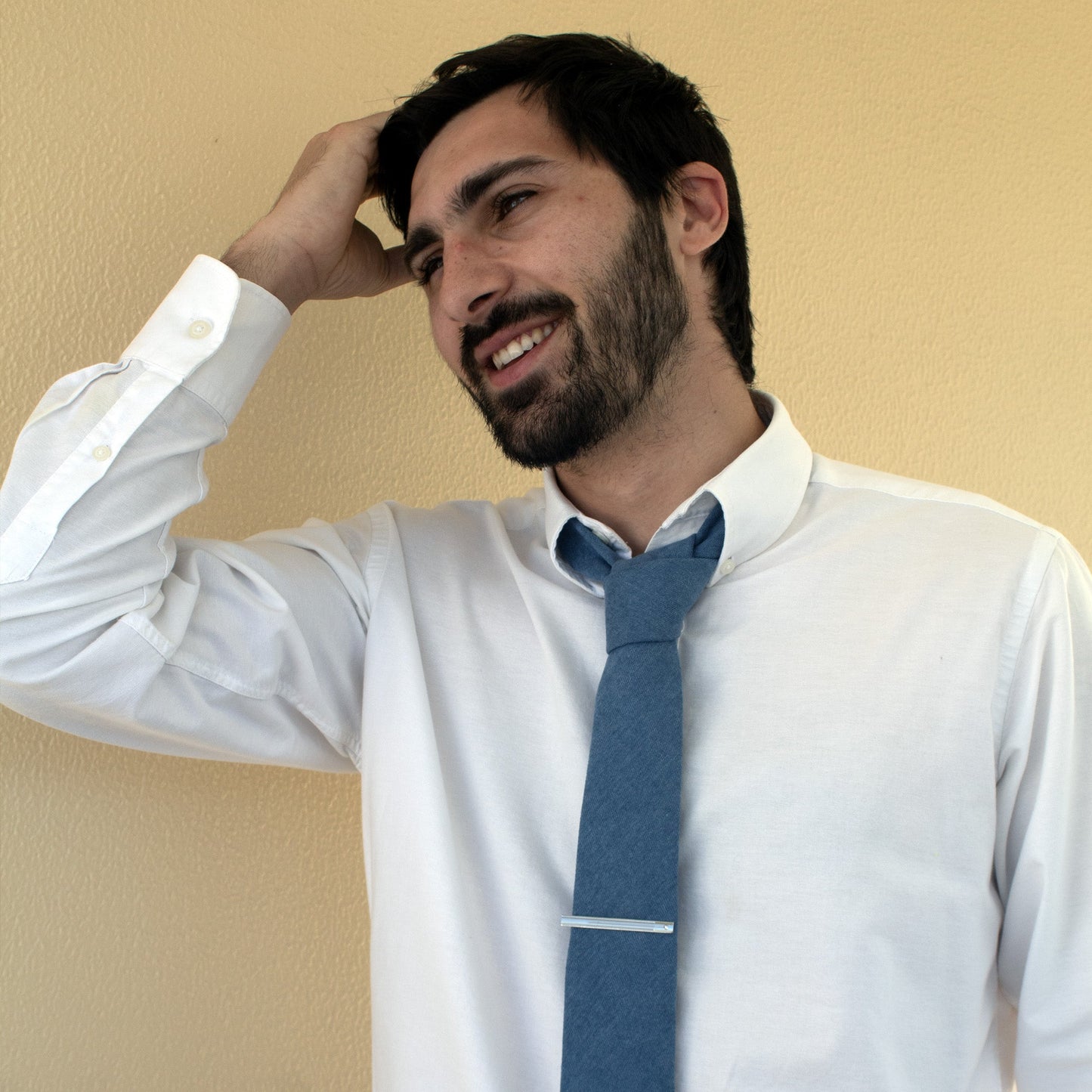 Sonora · corbata azul suave