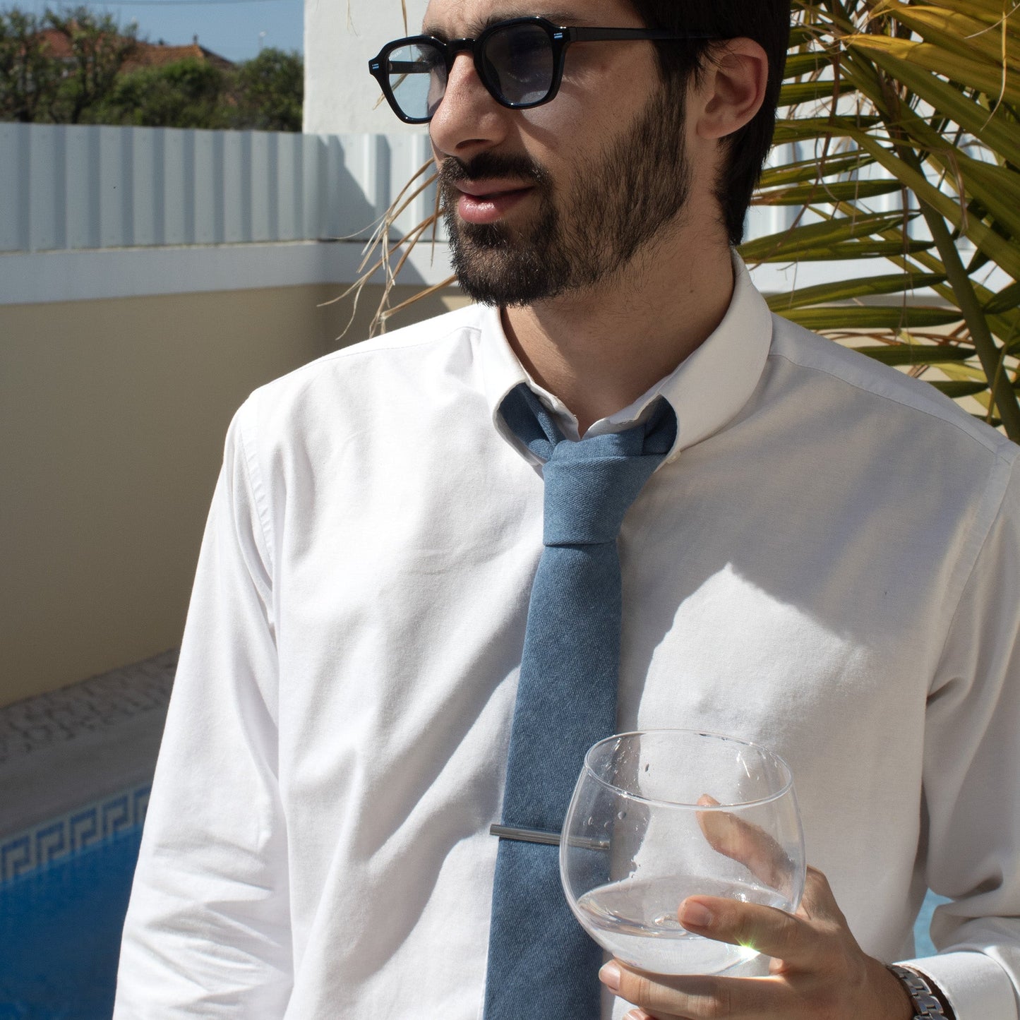 Sonora · corbata azul suave