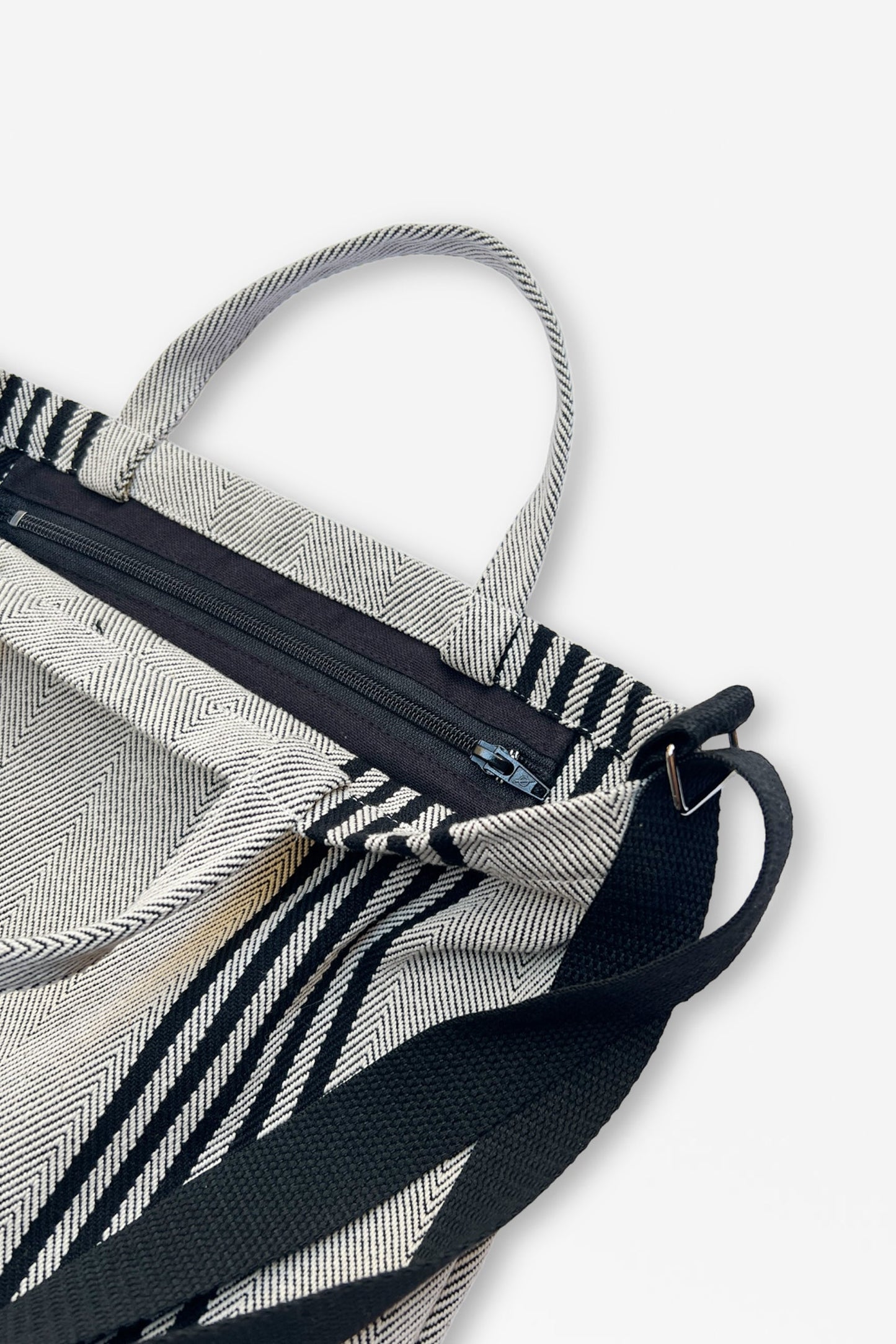 Tote bag cruzada sarga de burgos negro