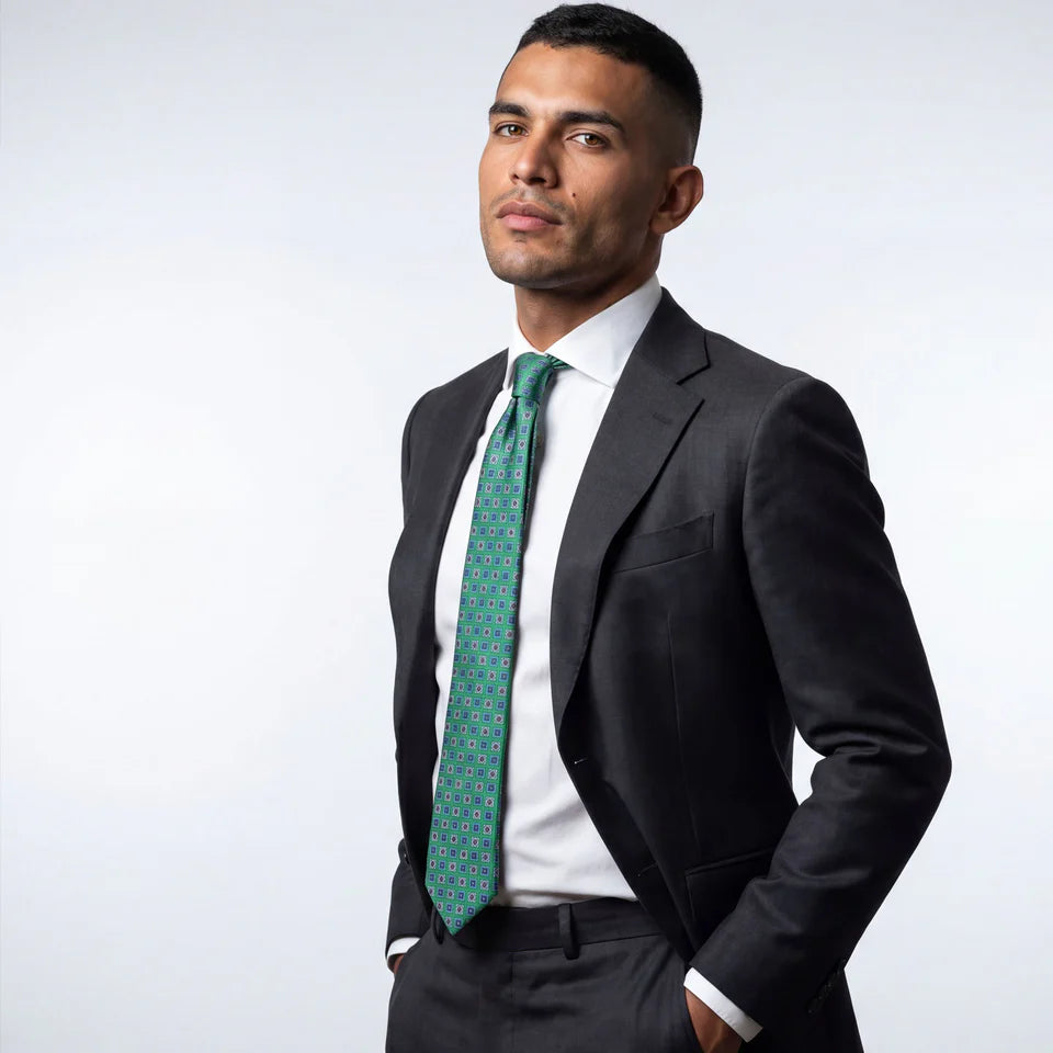 Trieste · corbata estilo italiano verde con rombos azules