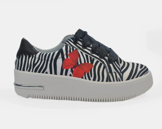 Zapatillas Urbanas de Mujer Cebra y Mariposa - Moda Sostenible Cuero Vegano | CHULA Tulum