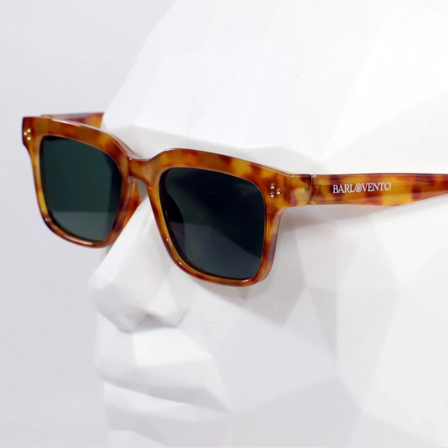 Zarautz · gafas de sol de carey con lentes verdes